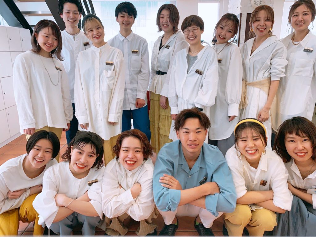 美容院ラランジェ楽々園店の店舗案内です